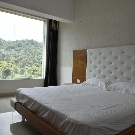 Hill Paradise Hotel Nagchala ภายนอก รูปภาพ