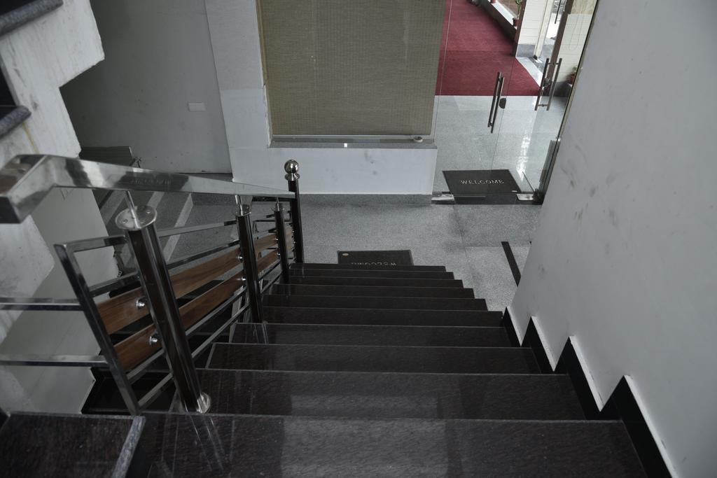 Hill Paradise Hotel Nagchala ภายนอก รูปภาพ