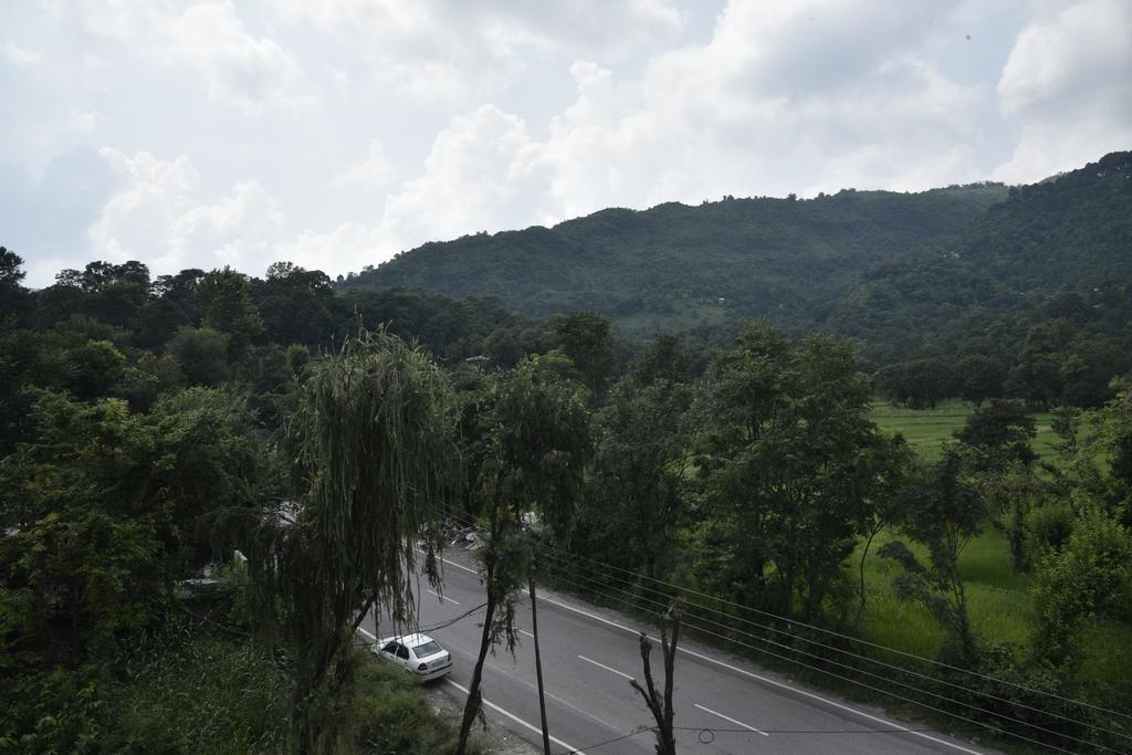 Hill Paradise Hotel Nagchala ภายนอก รูปภาพ